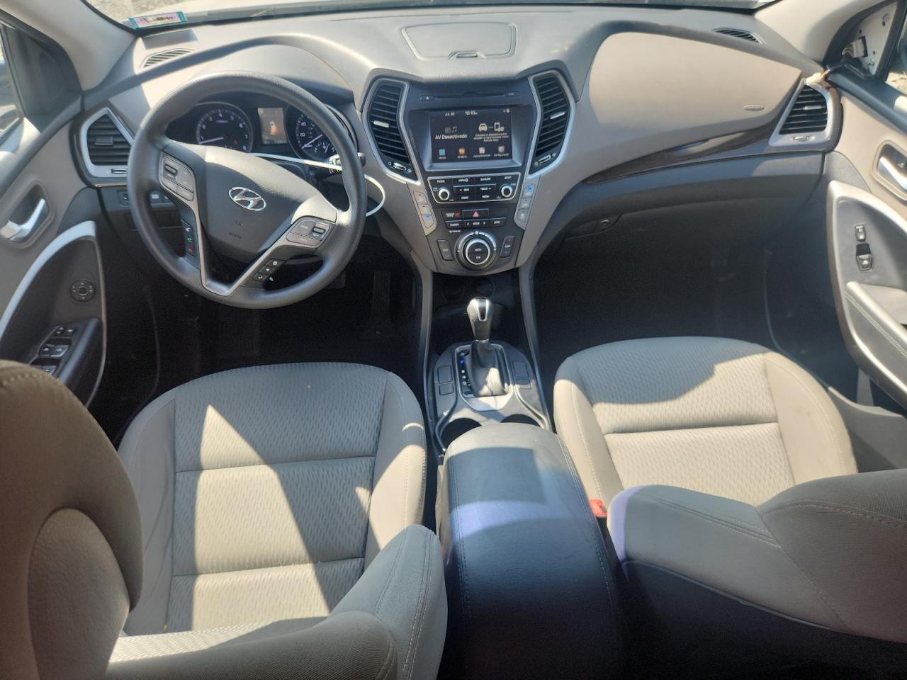 KM8SM4HF5HU187944 2017 Hyundai Santa Fe Se