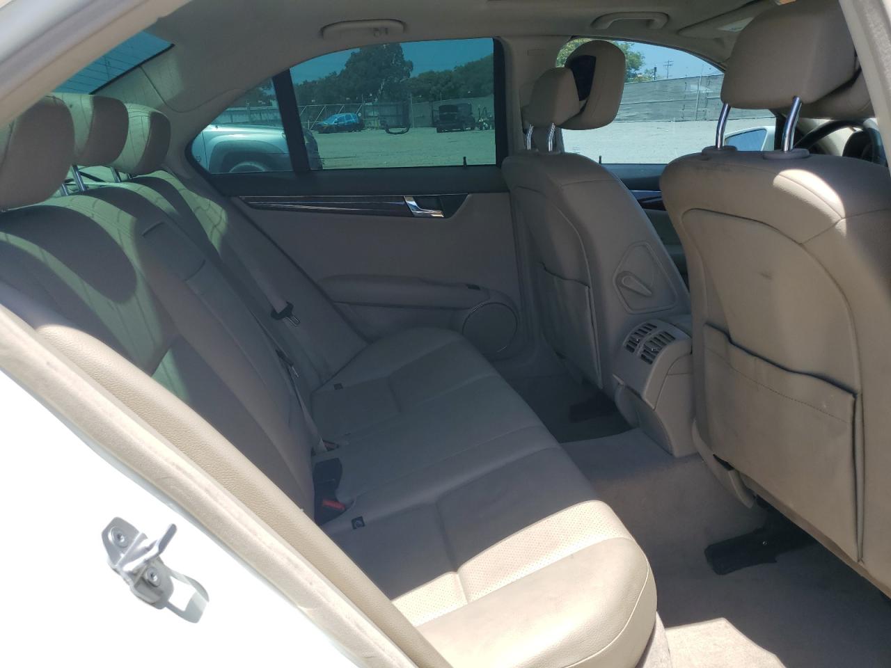 2011 Mercedes-Benz C 300 4Matic VIN: WDDGF8BB5BR133450 Lot: 63640325