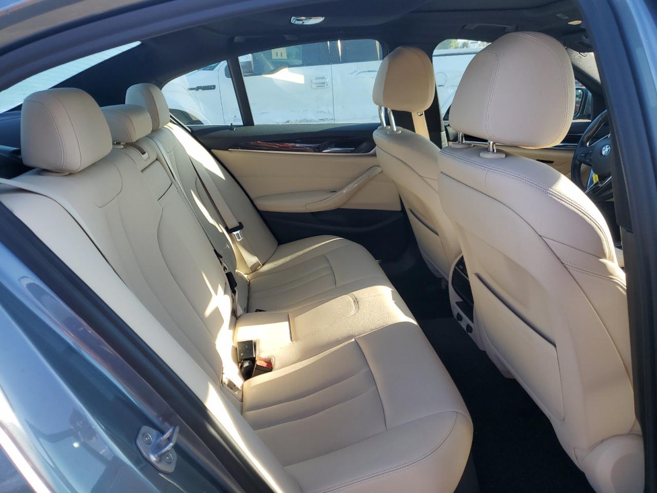 2019 BMW 530E VIN: WBAJA9C53KB399584 Lot: 63106755