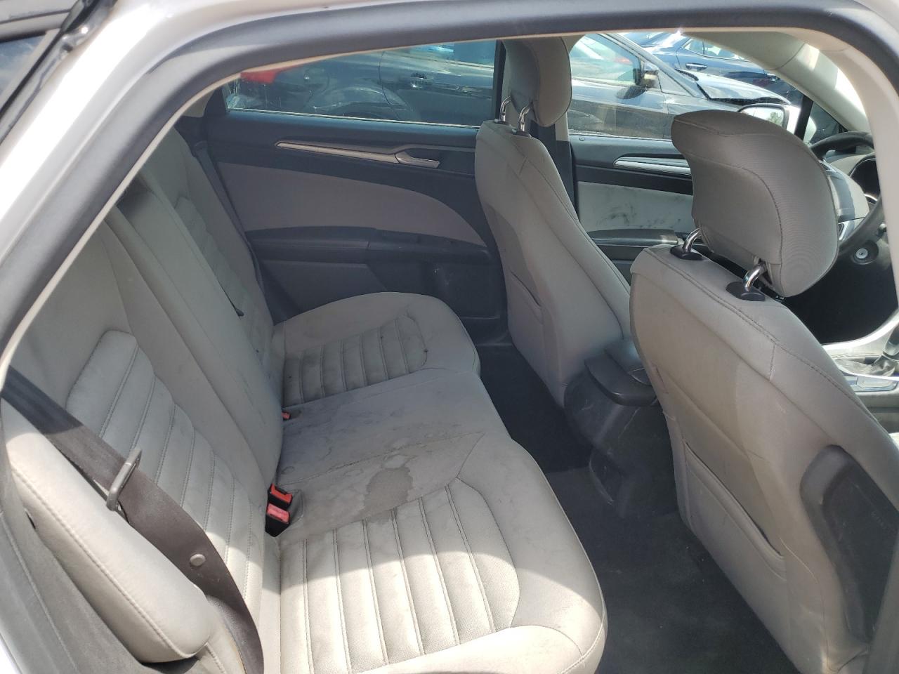 2014 Ford Fusion S VIN: 3FA6P0G71ER169837 Lot: 65688095