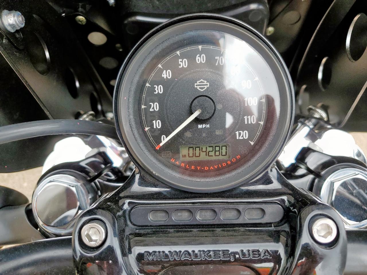 2016 Harley-Davidson Xl1200 Forty-Eight VIN: 1HD1LC313GC414205 Lot: 63272925