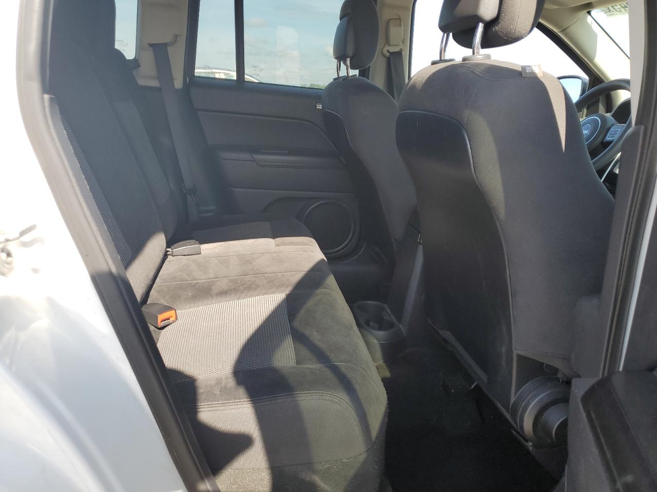 2015 Jeep Compass Sport VIN: 1C4NJDBB8FD332407 Lot: 65538645