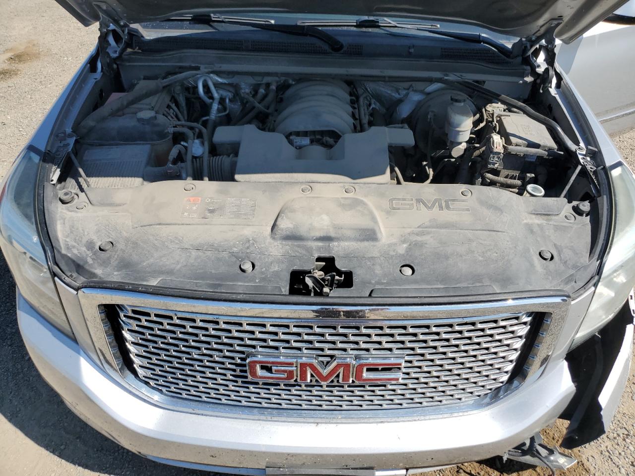 2015 GMC Yukon Denali VIN: 1GKS2CKJ0FR167896 Lot: 64131275