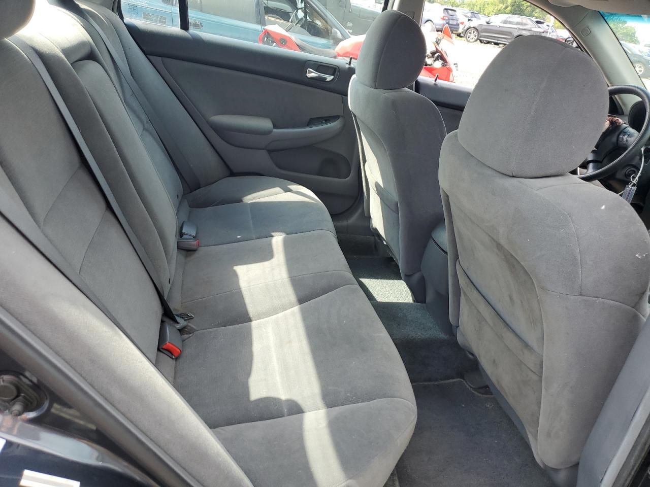 2006 Honda Accord Lx VIN: 1HGCM56486A001877 Lot: 64102075