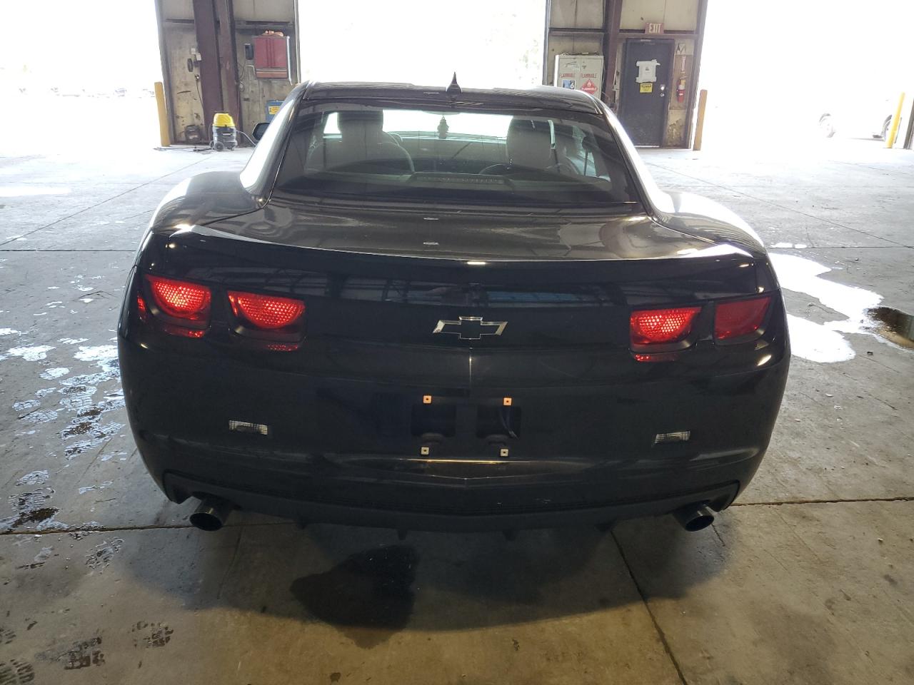 2013 Chevrolet Camaro Ls VIN: 2G1FE1E38D9240700 Lot: 63273405
