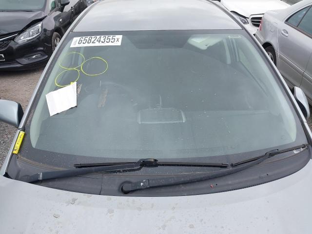 2009 TOYOTA AURIS TR S