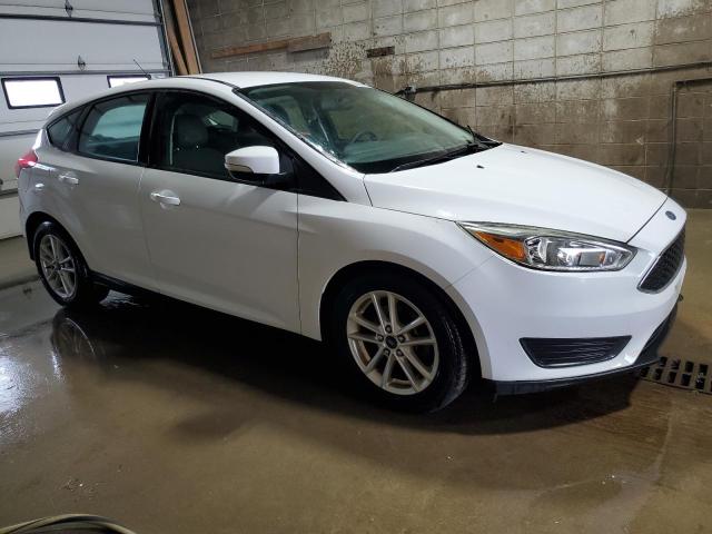 Hatchbacks FORD FOCUS 2015 White