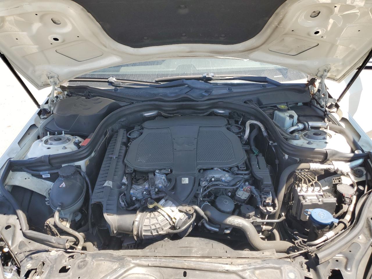 2012 Mercedes-Benz E 350 VIN: WDDHF5KBXCA588524 Lot: 62986955