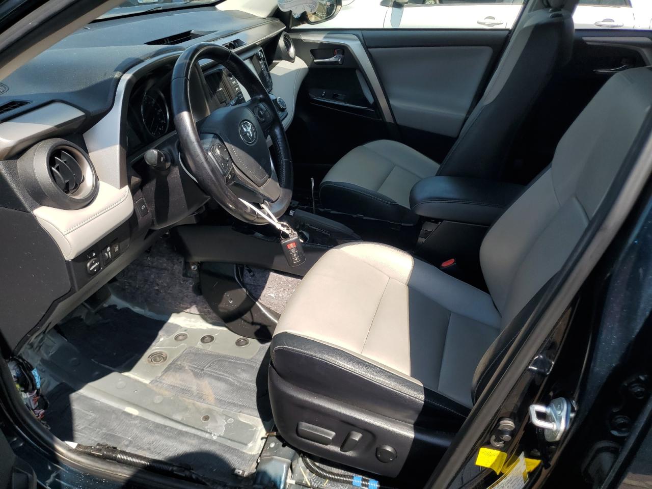 2017 Toyota Rav4 Hv Limited VIN: JTMDJREV9HD067336 Lot: 64252955