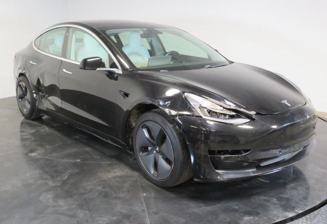  TESLA MODEL 3 2019 Czarny
