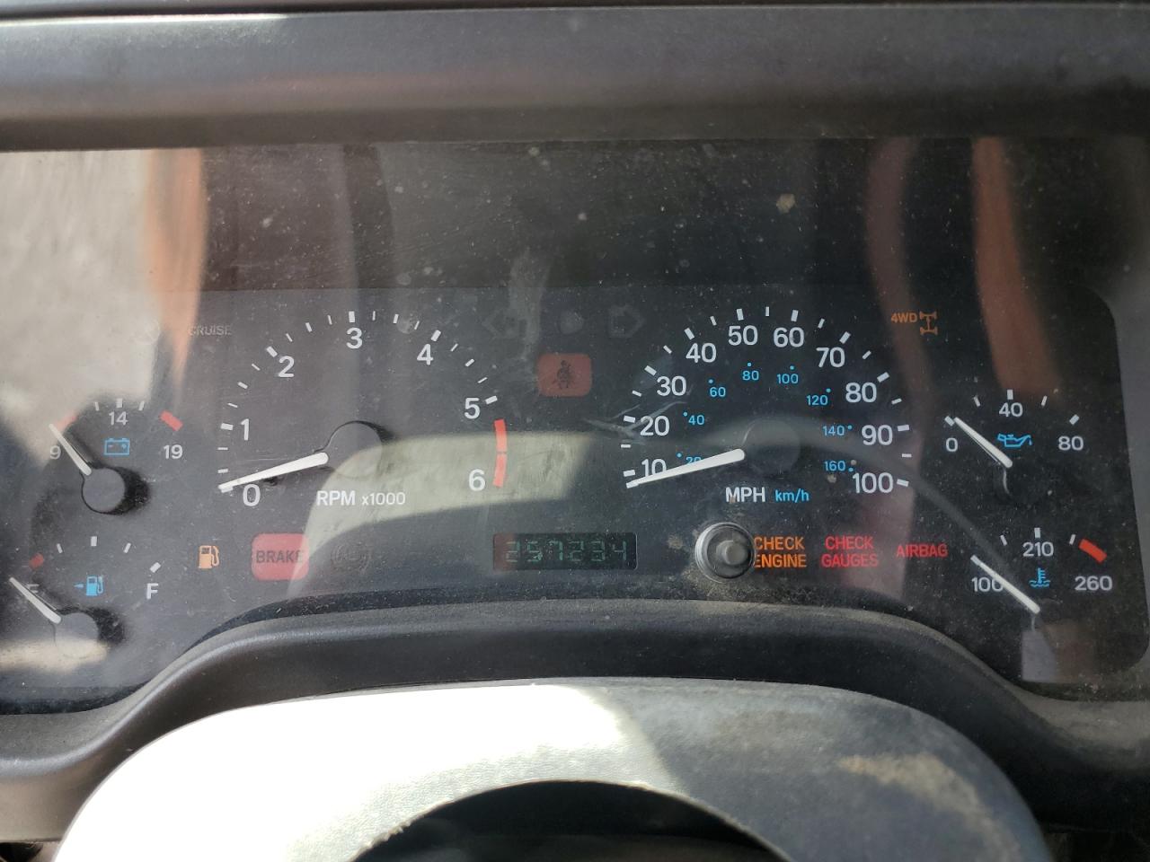 1999 Jeep Wrangler / Tj Se VIN: 1J4FY29P4XP414232 Lot: 63557895