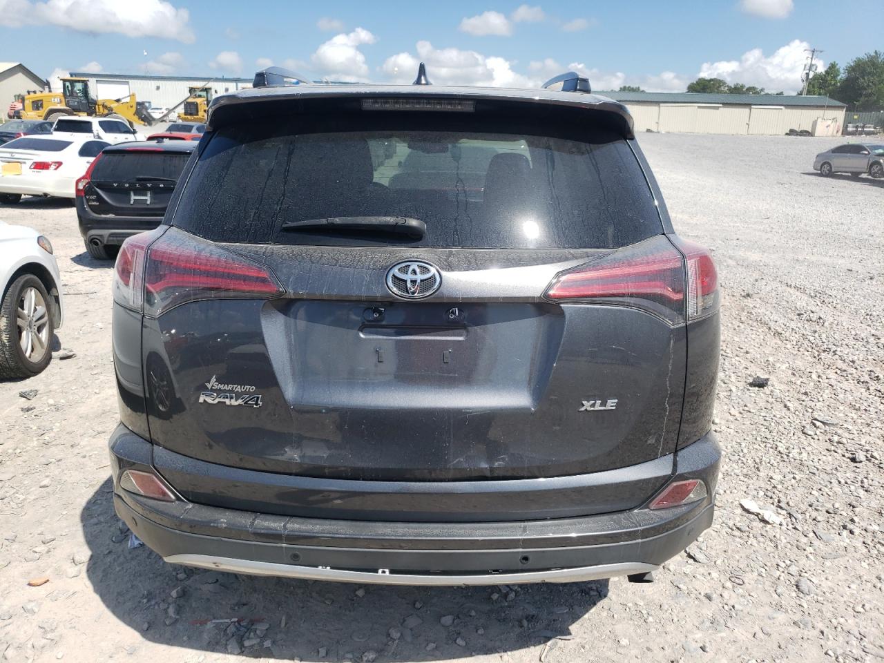 2017 Toyota Rav4 Xle VIN: JTMWFREVXHD105697 Lot: 64784815