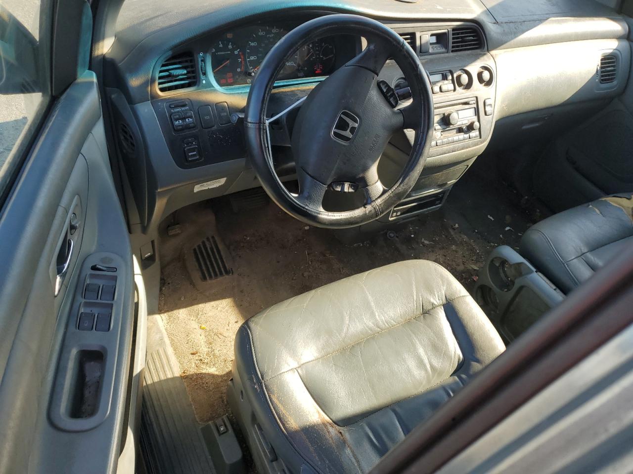 2002 Honda Odyssey Exl VIN: 5FNRL180X2B038414 Lot: 85259595