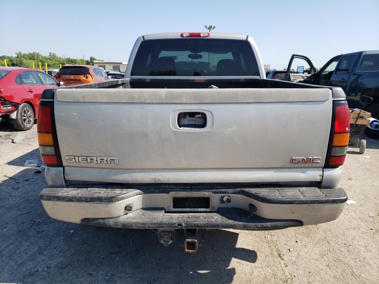 2004 GMC Sierra K1500 Denali VIN: 2GTFK69U641123986 Lot: 62769135