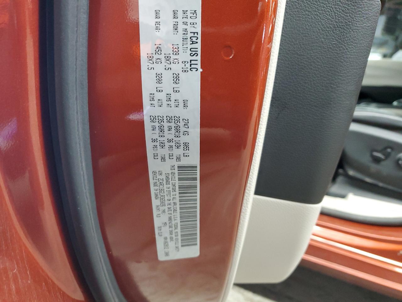 2018 Chrysler Pacifica Touring L VIN: 2C4RC1BG2JR365026 Lot: 64736425
