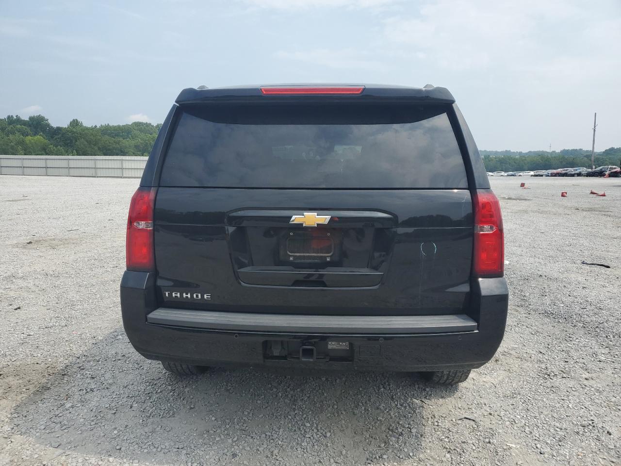 2018 Chevrolet Tahoe C1500 Lt VIN: 1GNSCBKC3JR127915 Lot: 63550475