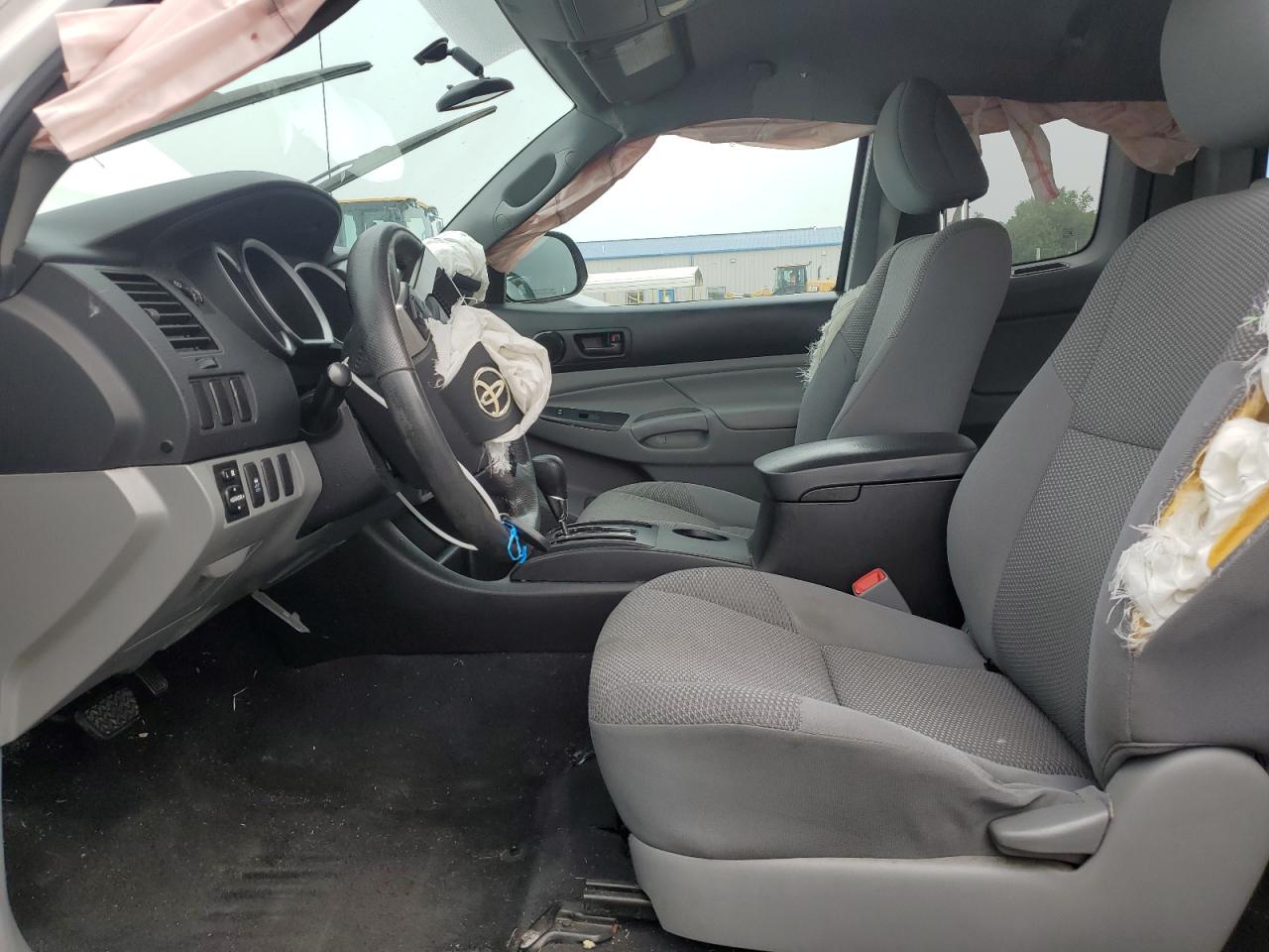 2015 Toyota Tacoma Access Cab VIN: 5TFTX4CN8FX061670 Lot: 64878655