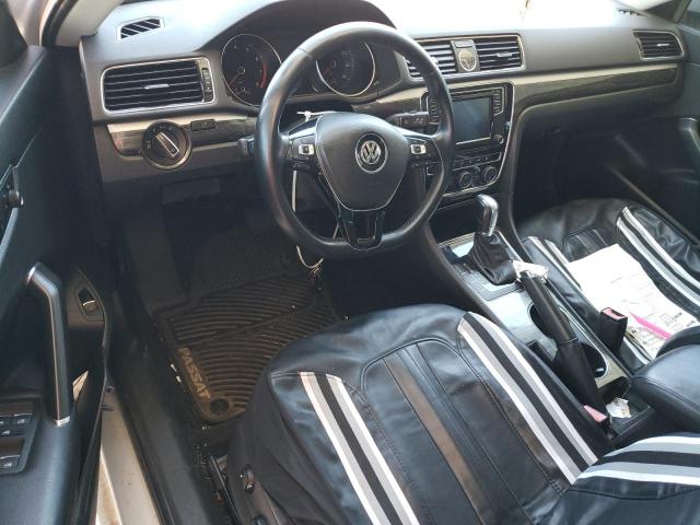 Sedans VOLKSWAGEN PASSAT 2016 Silver