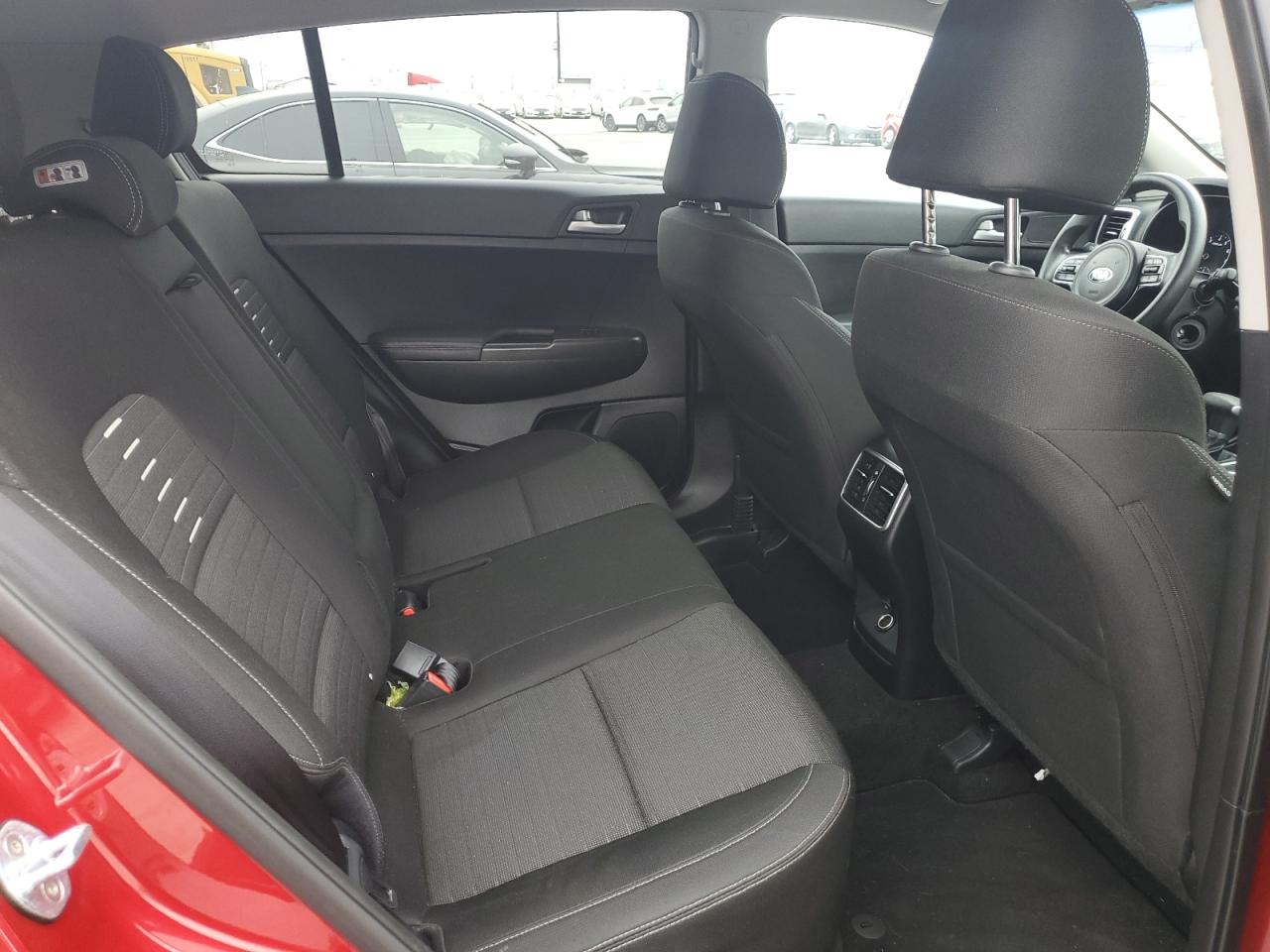 kndpm3ac7j7461203 KNDPM3AC7J7461203 2018 Kia Sportage Lx