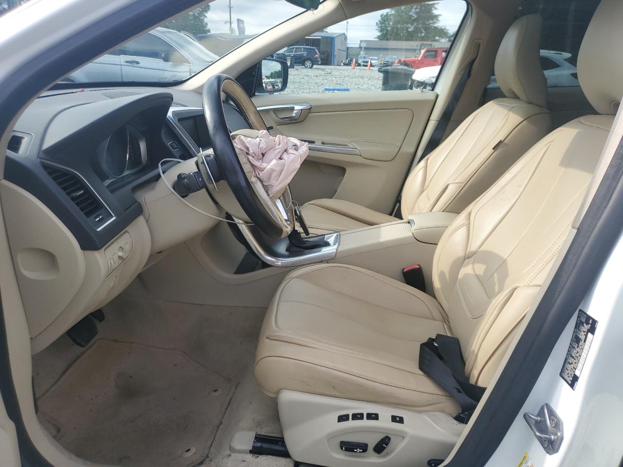 2015 Volvo Xc60 T6 Platinum VIN: YV4902RM7F2684595 Lot: 62995775