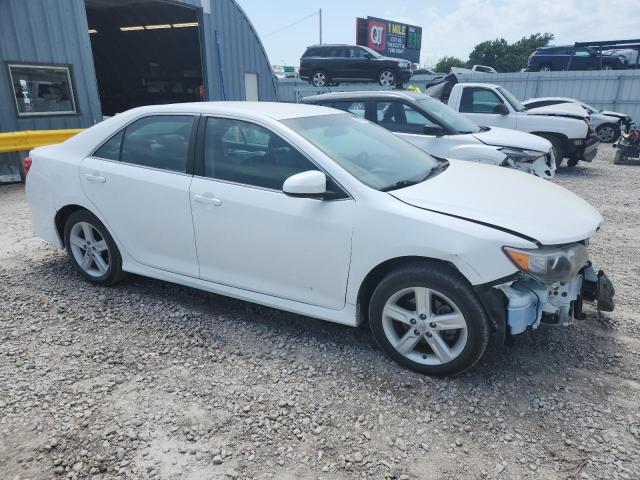  TOYOTA CAMRY 2014 Белы