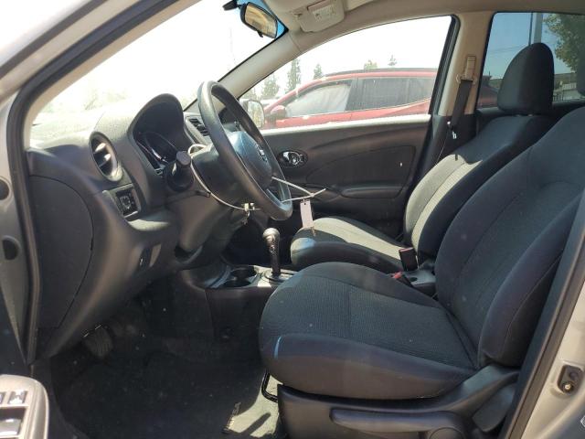 Sedans NISSAN VERSA 2013 Silver