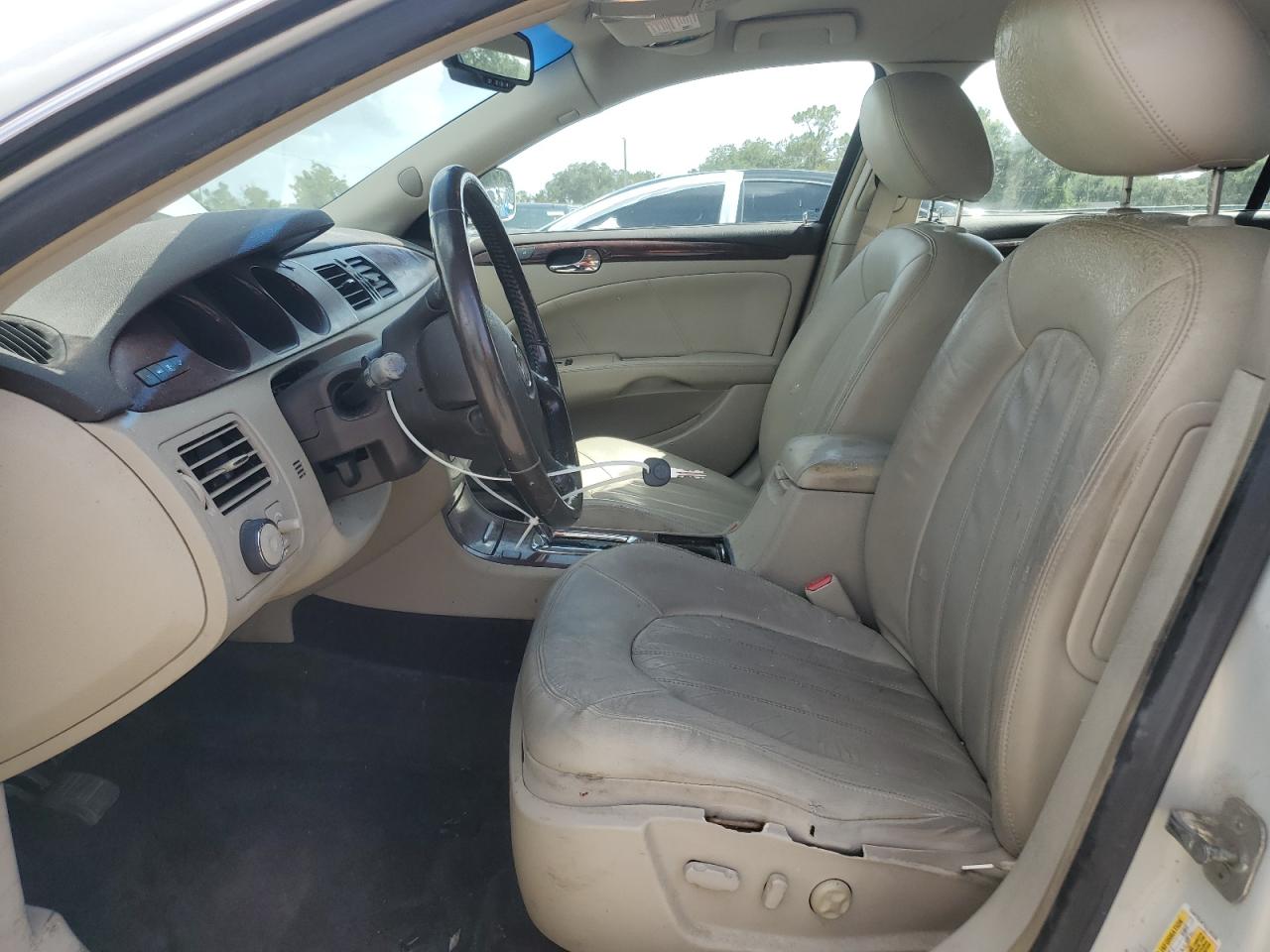1G4HC5EM7AU105336 BUICK LUCERNE 2010 BEIGE Photo 7