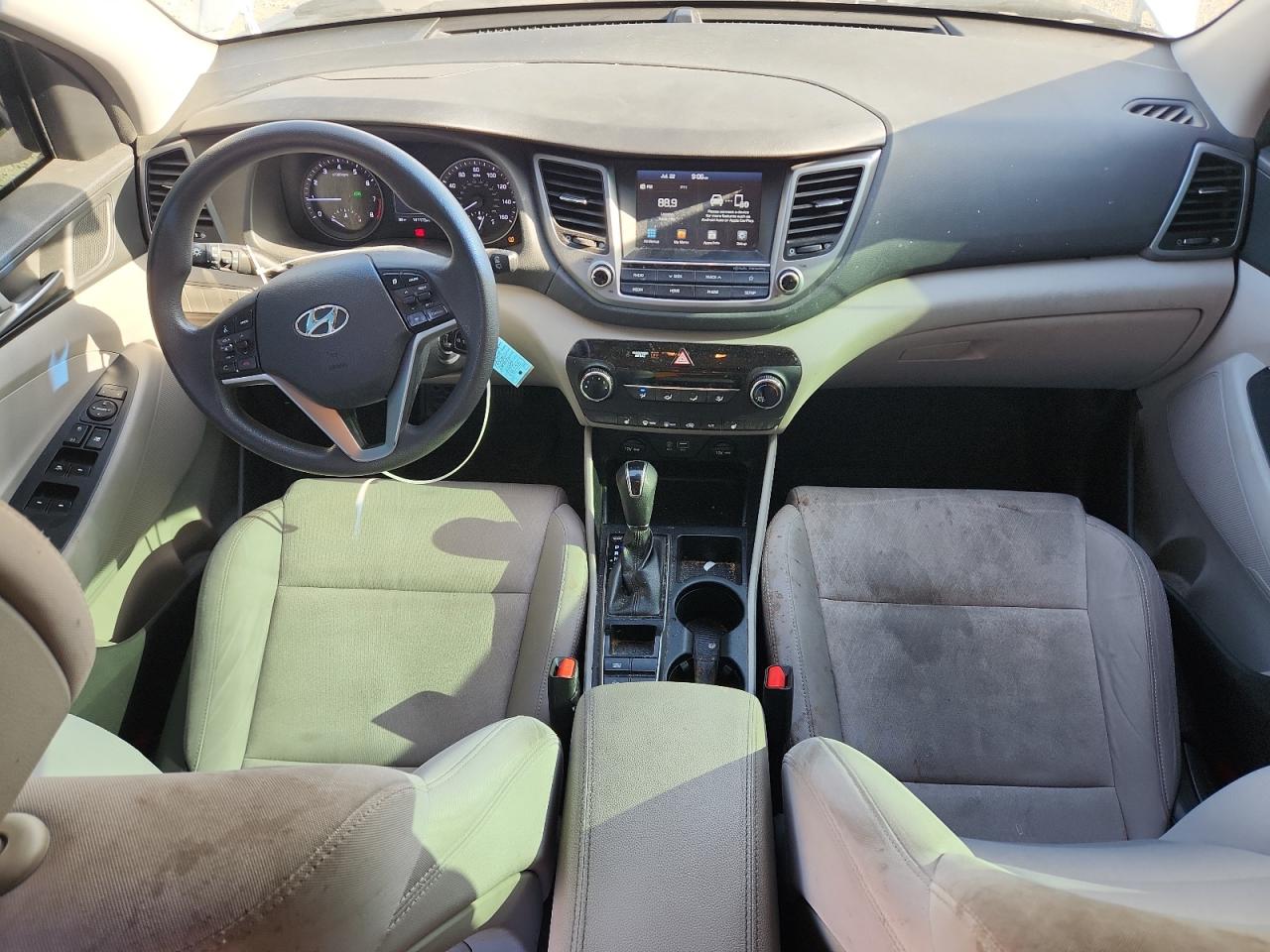 km8j33a46ju684606 KM8J33A46JU684606 2018 Hyundai Tucson Sel