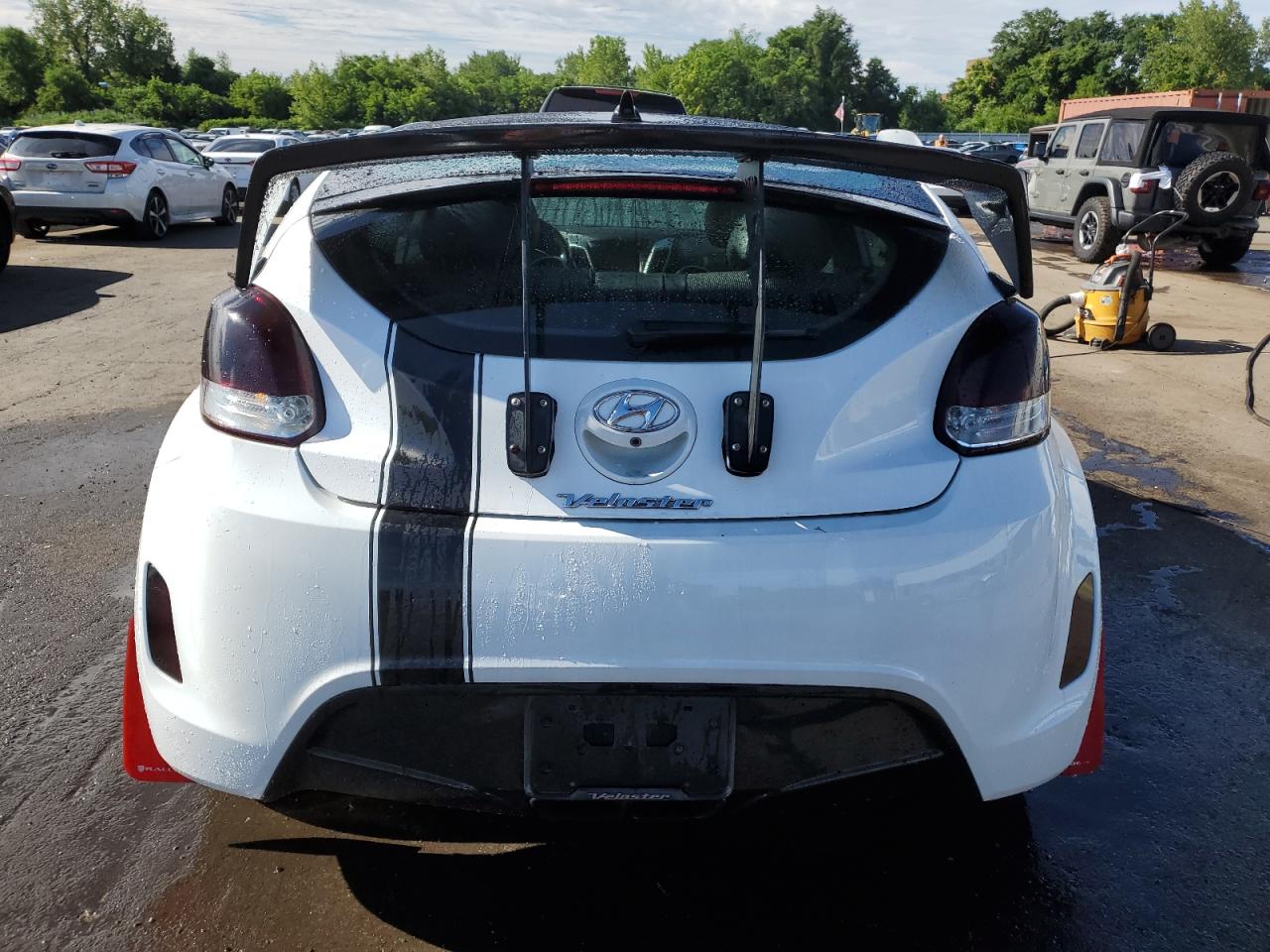 2016 Hyundai Veloster VIN: KMHTC6AD7GU295752 Lot: 65158955