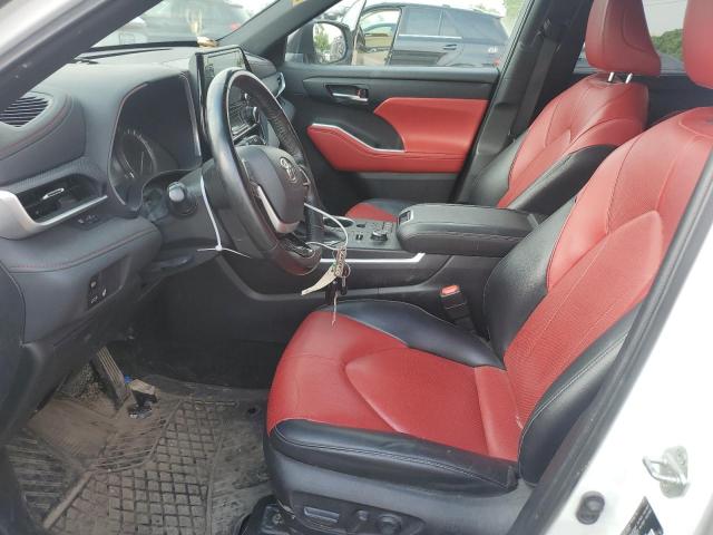 2022 TOYOTA HIGHLANDER XSE  