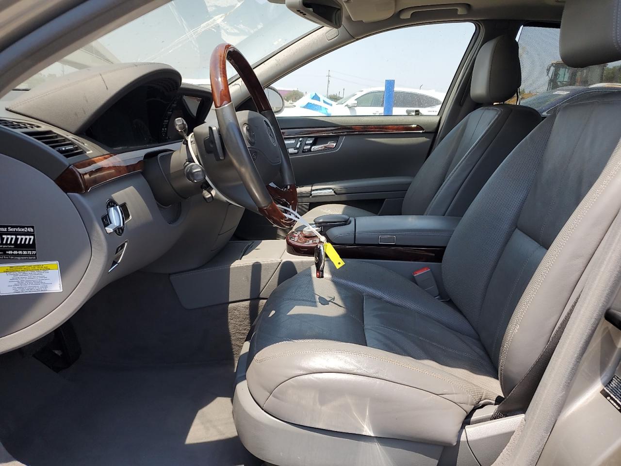 2009 Mercedes-Benz S 550 VIN: WDDNG71X59A260641 Lot: 64050055