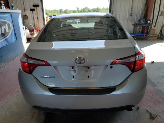  TOYOTA COROLLA 2015 Srebrny