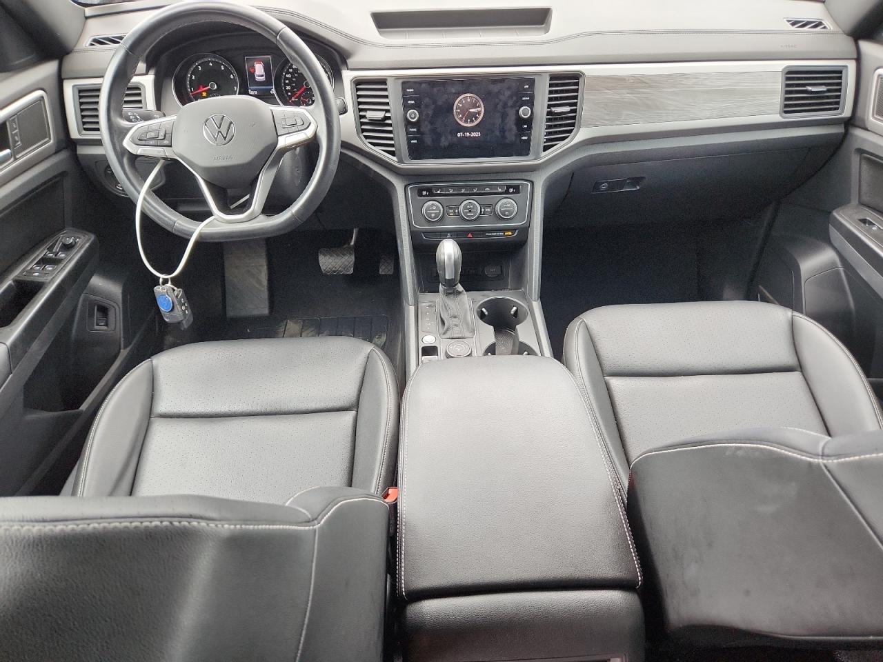 1v21e2ca6lc217074 1V21E2CA6LC217074 2020 Volkswagen Atlas Cross Sport Se