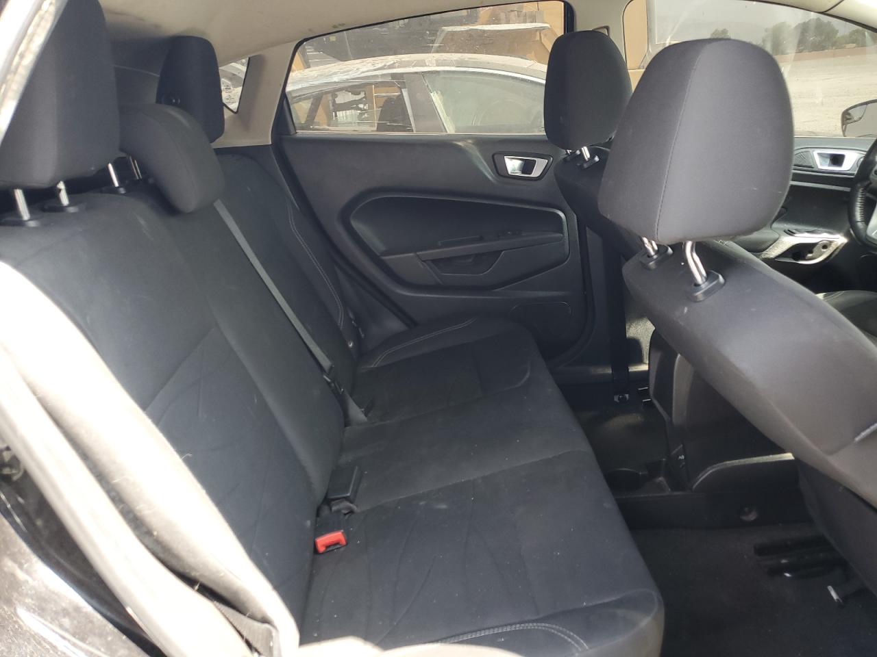 2015 Ford Fiesta Se VIN: 3FADP4EJ9FM101233 Lot: 63143865