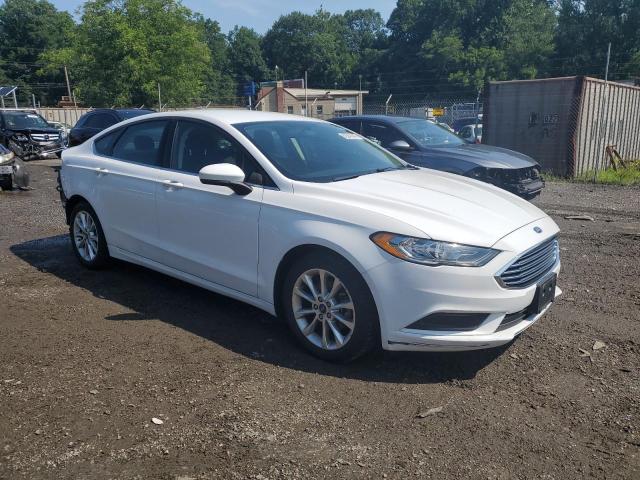  FORD FUSION 2017 White