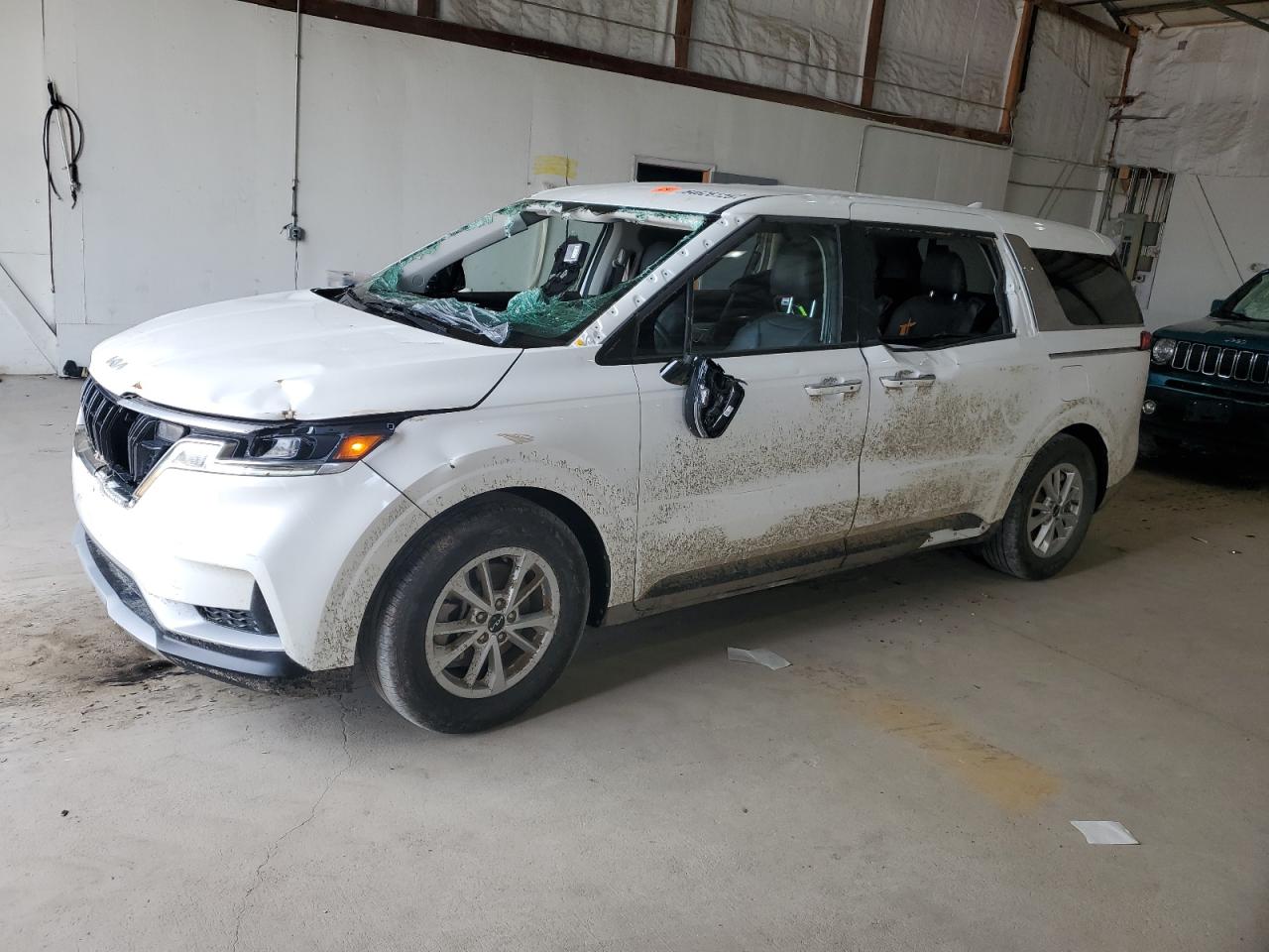2024 Kia Carnival Lx