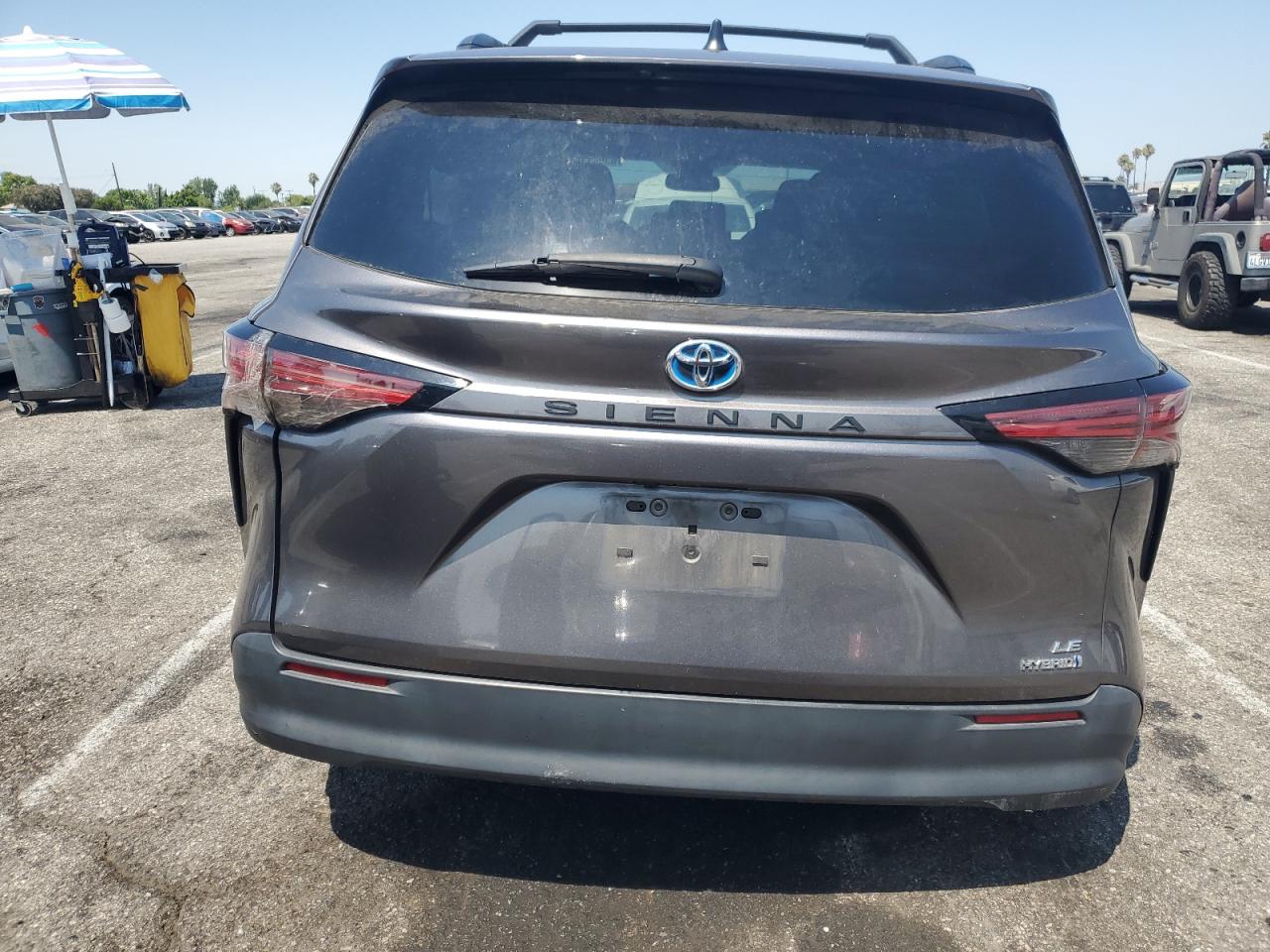2022 Toyota Sienna Le VIN: 5TDBRKEC8NS116421 Lot: 63981105