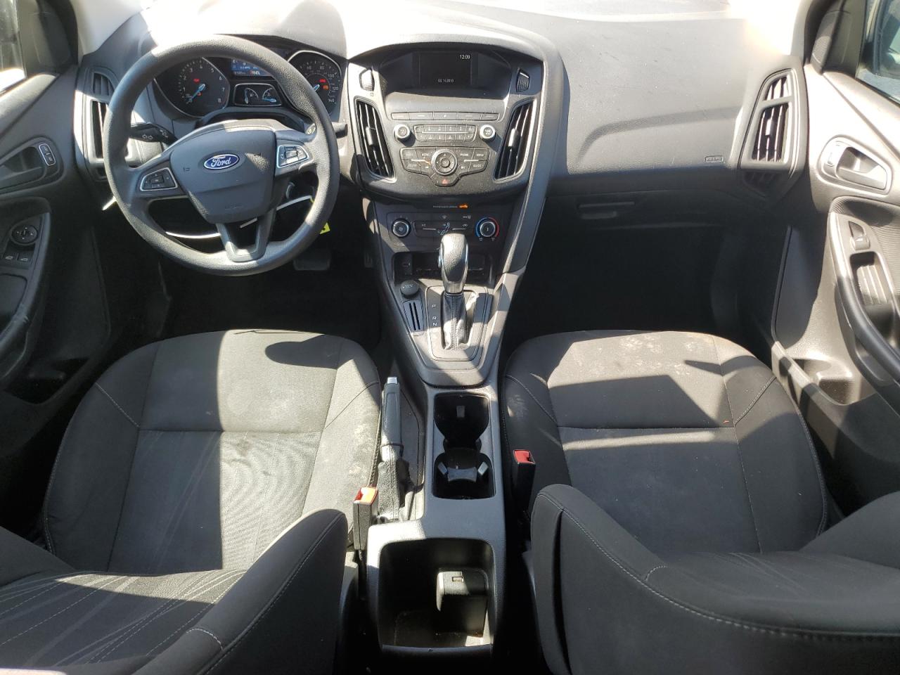2018 Ford Focus S VIN: 1FADP3E24JL304415 Lot: 66207075