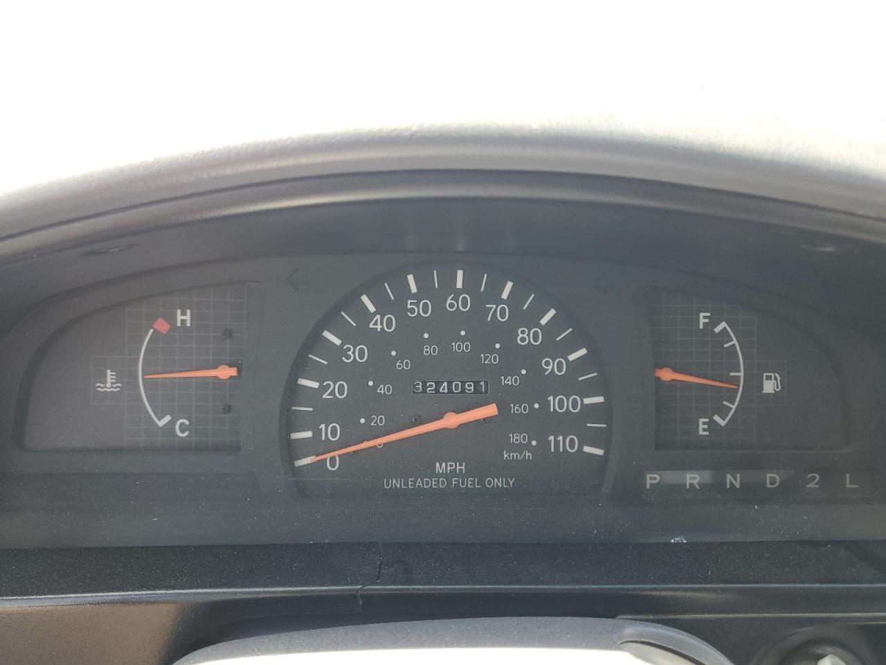 2000 Toyota Tacoma Xtracab VIN: 5TEVL52N3YZ707981 Lot: 62810435