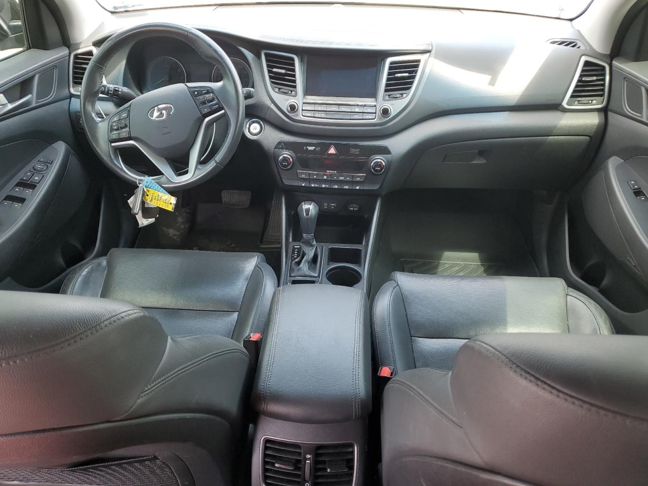 KM8J3CA2XHU582802 2017 Hyundai Tucson Limited