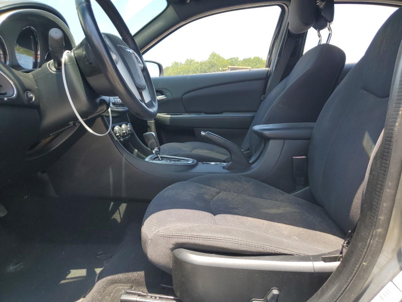2013 Chrysler 200 Touring VIN: 1C3CCBBB0DN694300 Lot: 63788425