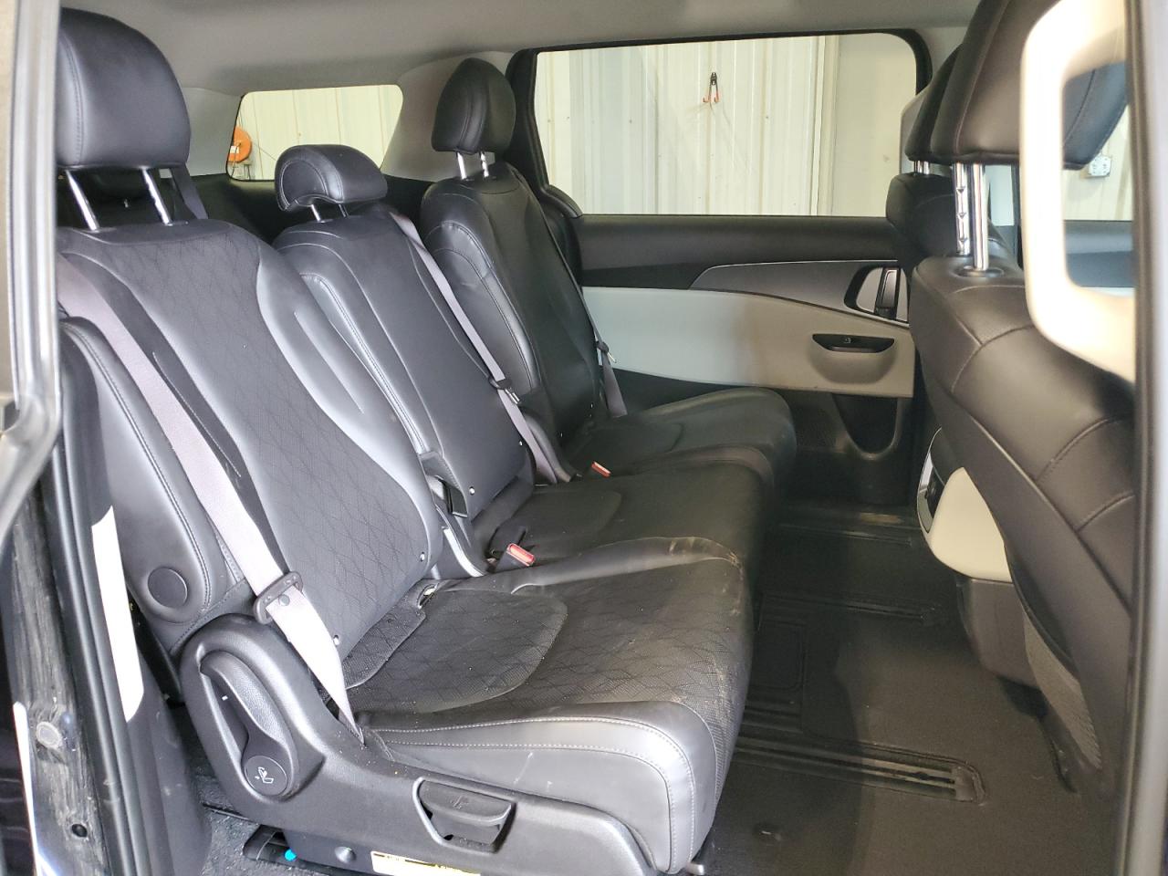 2024 Kia Carnival Lx VIN: KNDNB4H34R6322687 Lot: 63392635