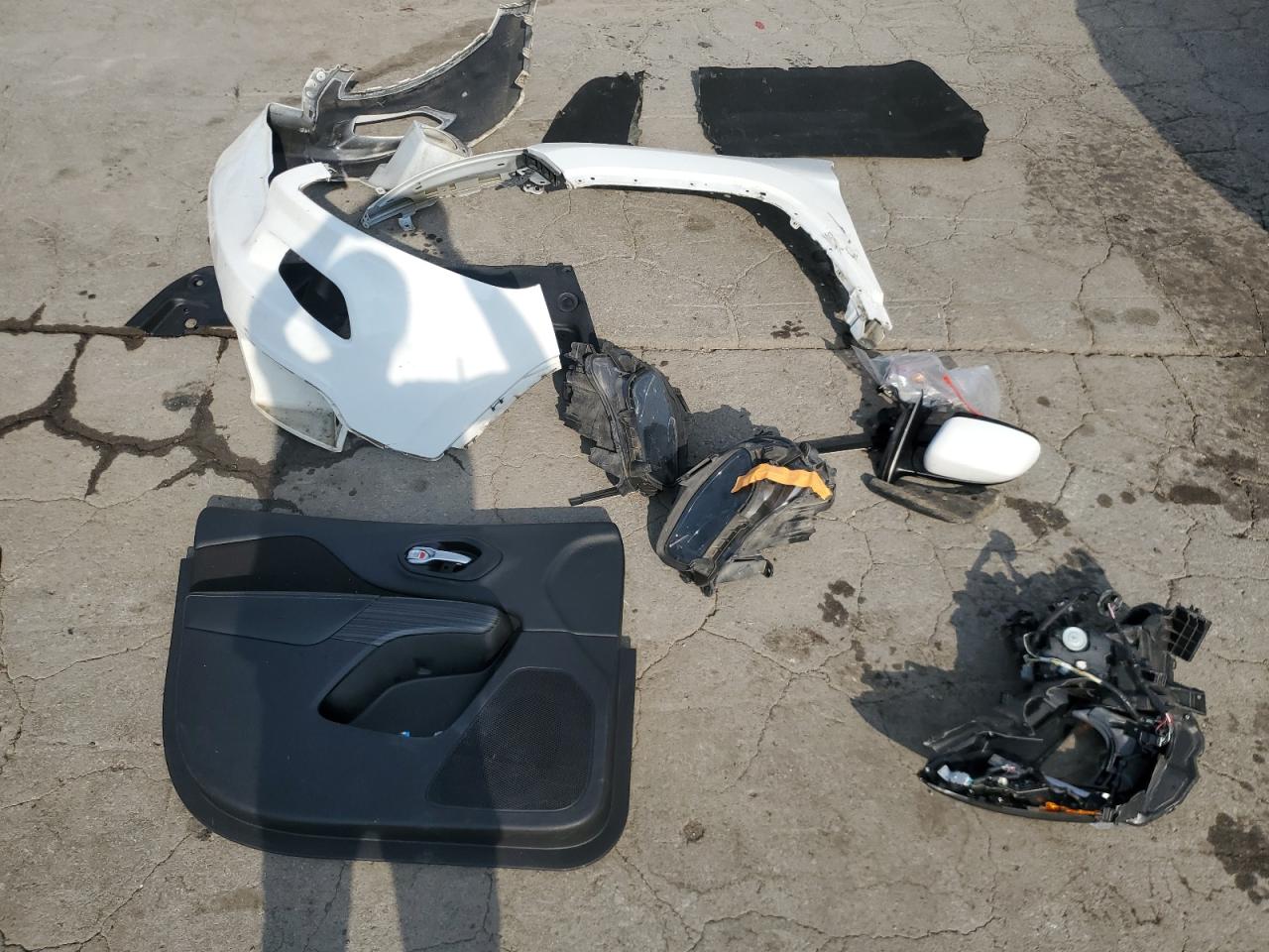 2014 Jeep Cherokee Latitude VIN: 1C4PJMCS0EW243554 Lot: 66153805