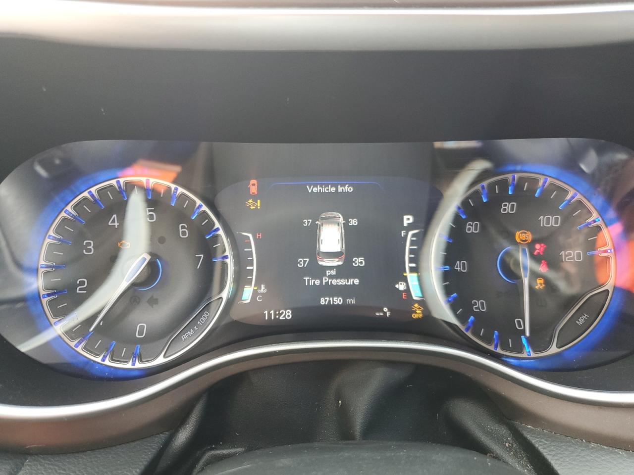 2019 Chrysler Pacifica Touring L VIN: 2C4RC1BG7KR576854 Lot: 64235755