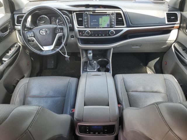 Parquets TOYOTA HIGHLANDER 2016 Biały