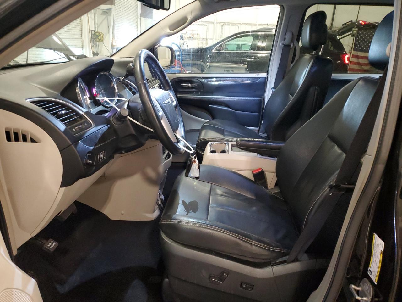 2015 Chrysler Town & Country Touring VIN: 2C4RC1BG6FR637052 Lot: 65067805