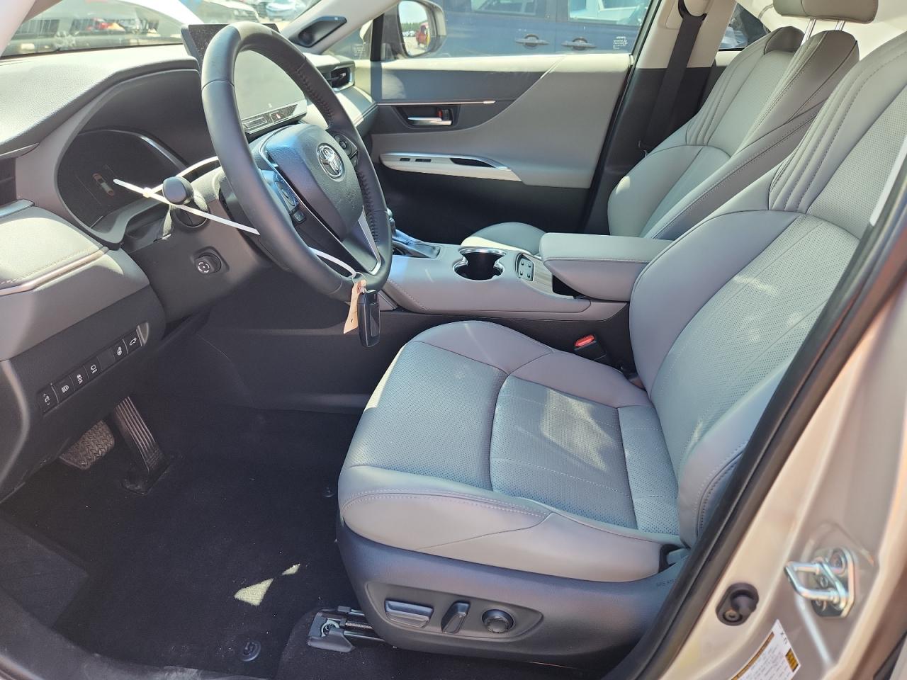 2024 Toyota Venza Le VIN: JTEAAAAH1RJ156420 Lot: 64553995