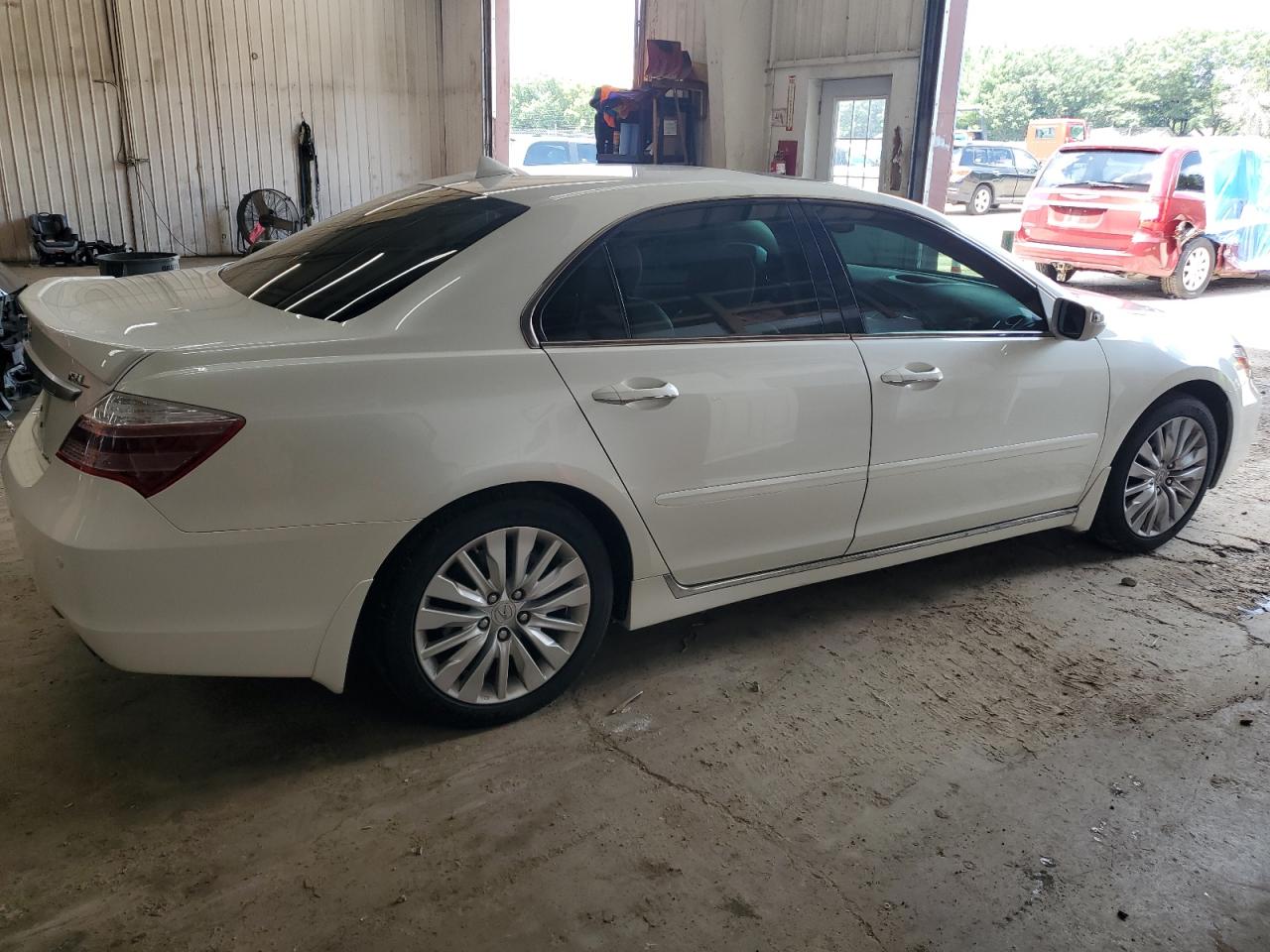 jh4kb2f6xbc000534 JH4KB2F6XBC000534 2011 Acura Rl