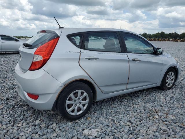 Hatchbacks HYUNDAI ACCENT 2014 Srebrny