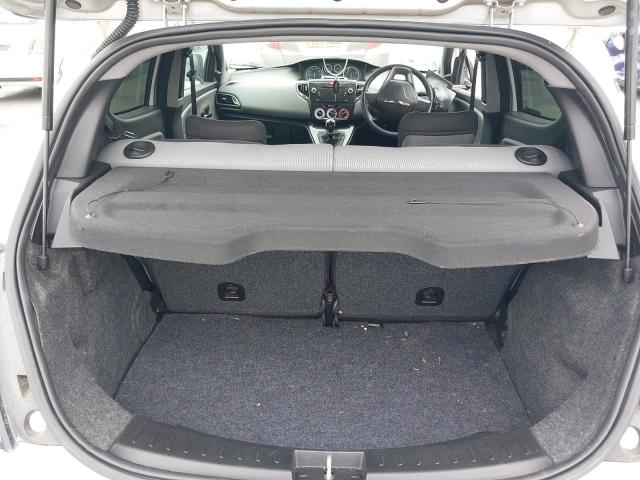 2011 CHRYSLER YPSILON S